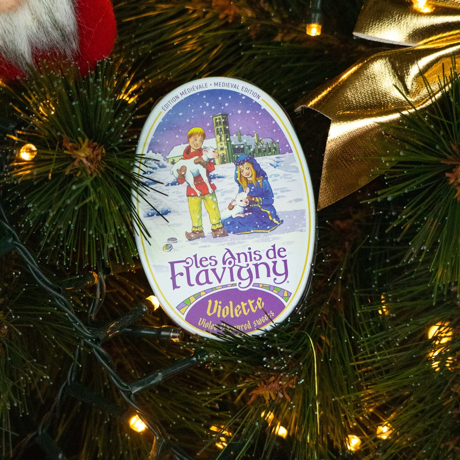 Anis de Flavigny Medieval Tin - Violet Pastilles - Image 2