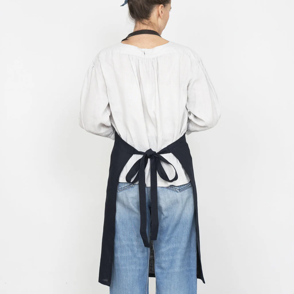 Fog Linen Work Linen Bistro Apron: Navy - Image 3
