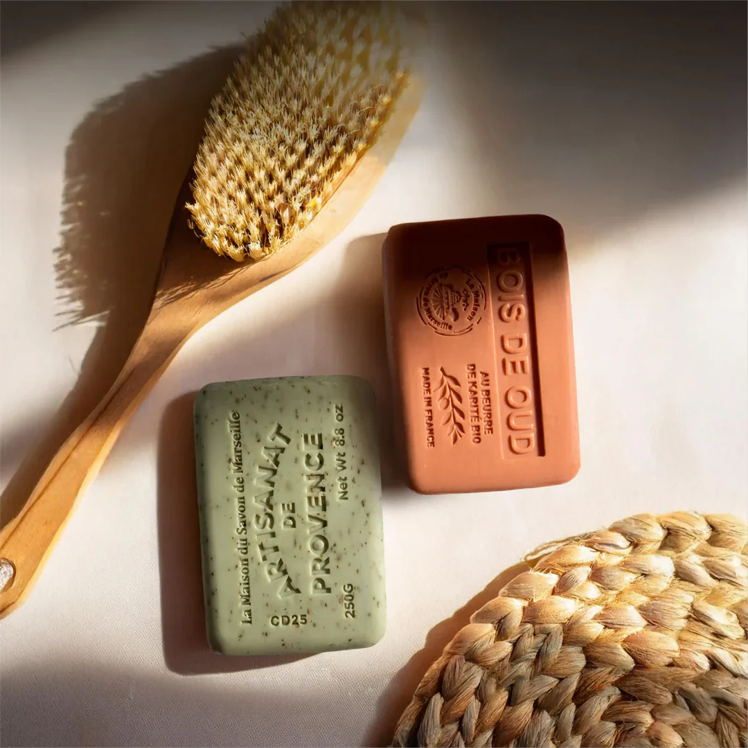 La Maison du Savon de Marseille Shea Butter Soap 250g - Miel / Honey - Image 4