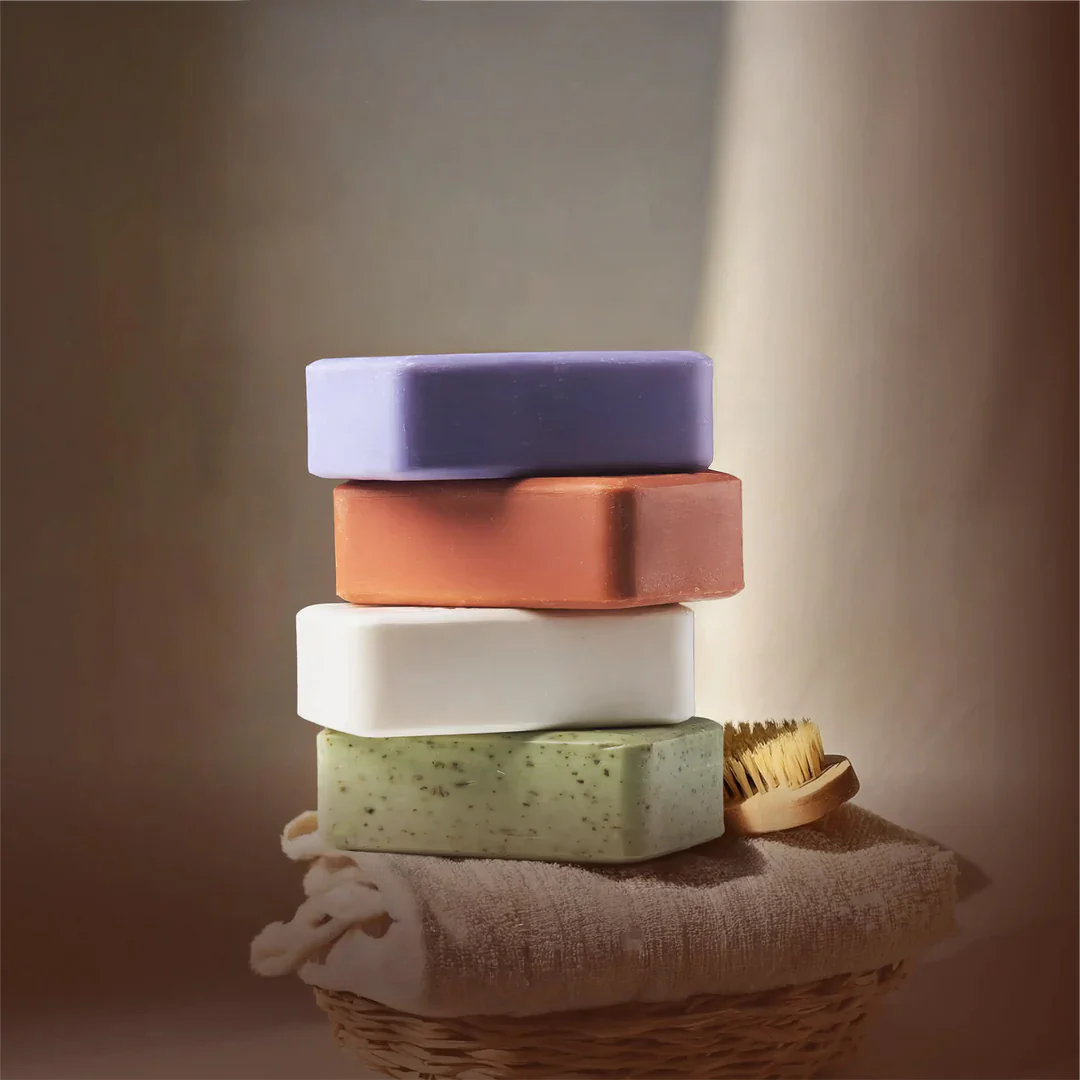 La Maison du Savon de Marseille Shea Butter Soap 250g - Muguet / Lily of the Valley - Image 3