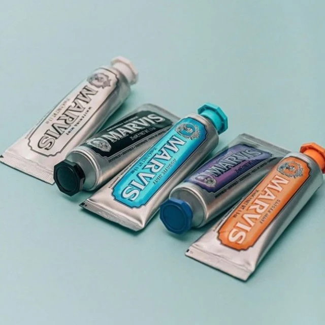 Marvis Amarelli Liquorice Mint Travel Toothpaste - Image 3